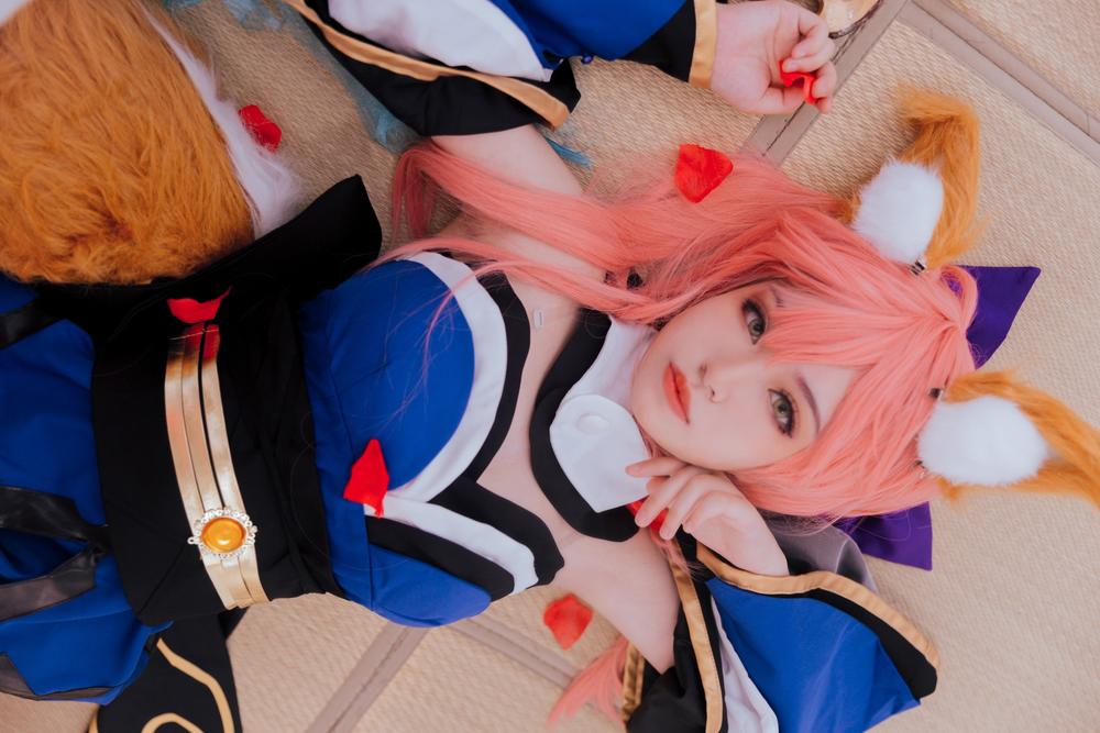 ‘亚博体育平台’欧冠八强最贵阵容:梅西领衔巴萨4人入选 C罗未上榜(图1) 亚博